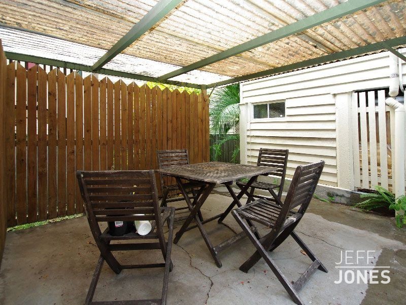 67 MacDonald Street, Norman Park QLD 4170