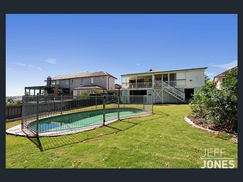 27 Spica Street, Coorparoo QLD 4151