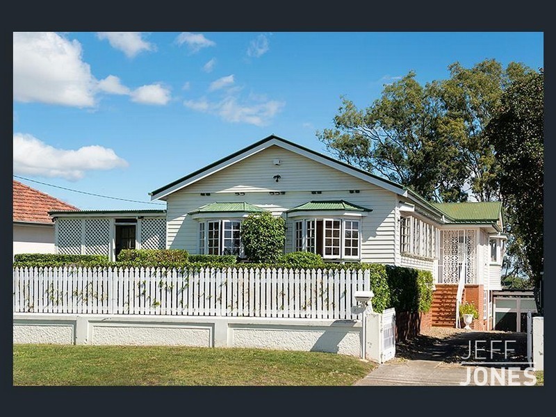 27 Spica Street, Coorparoo QLD 4151