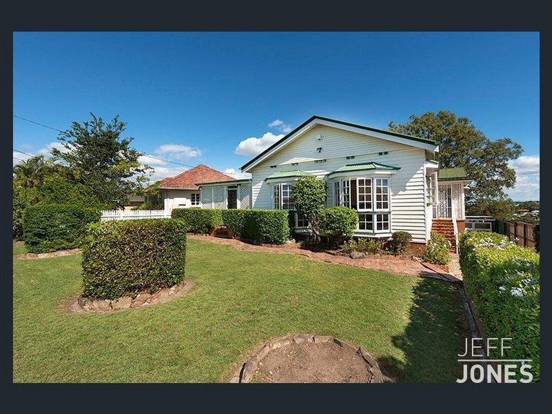 27 Spica Street, Coorparoo QLD 4151