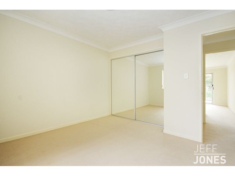 10/76 Old Cleveland Road, Greenslopes QLD 4120