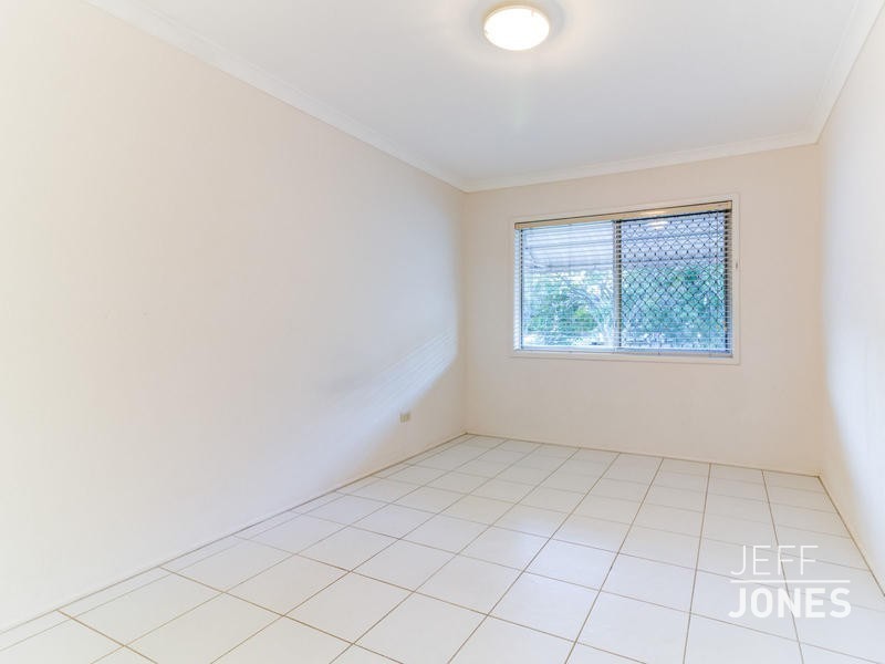 2/20 McLay Street, Coorparoo QLD 4151