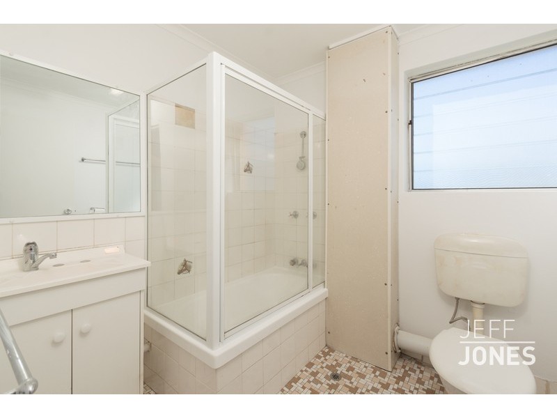 2/110 Gainsborough Street, Moorooka QLD 4105