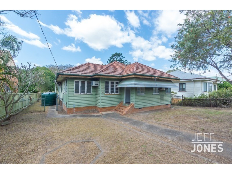 94 Earl Street, Greenslopes QLD 4120