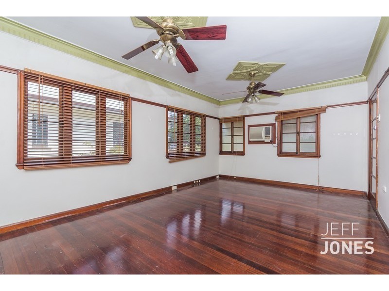 94 Earl Street, Greenslopes QLD 4120