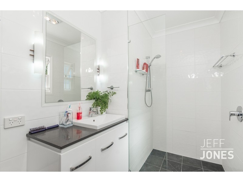 3 Summerville Street, Carina Heights QLD 4152