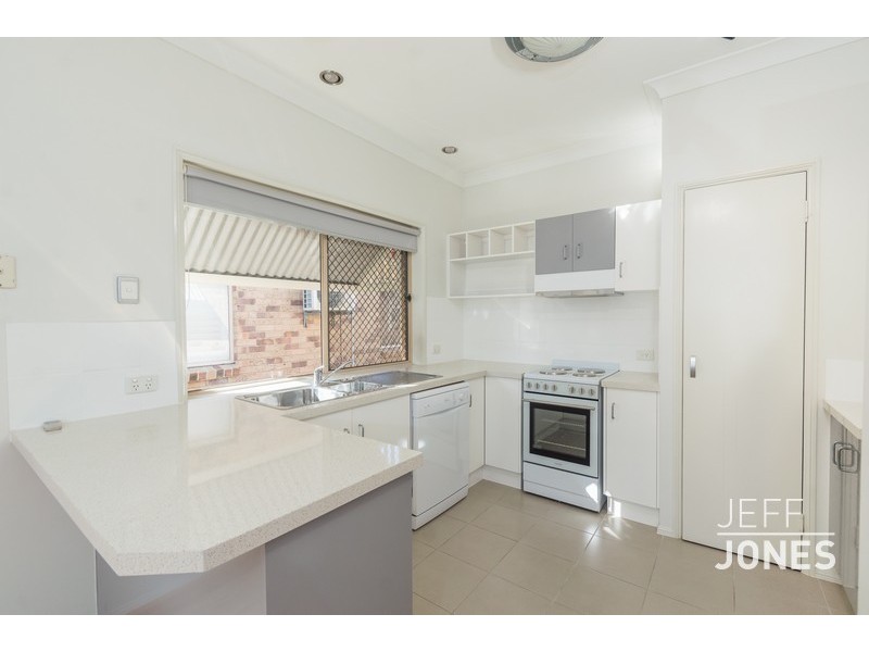 7 Burke Street, Coorparoo QLD 4151