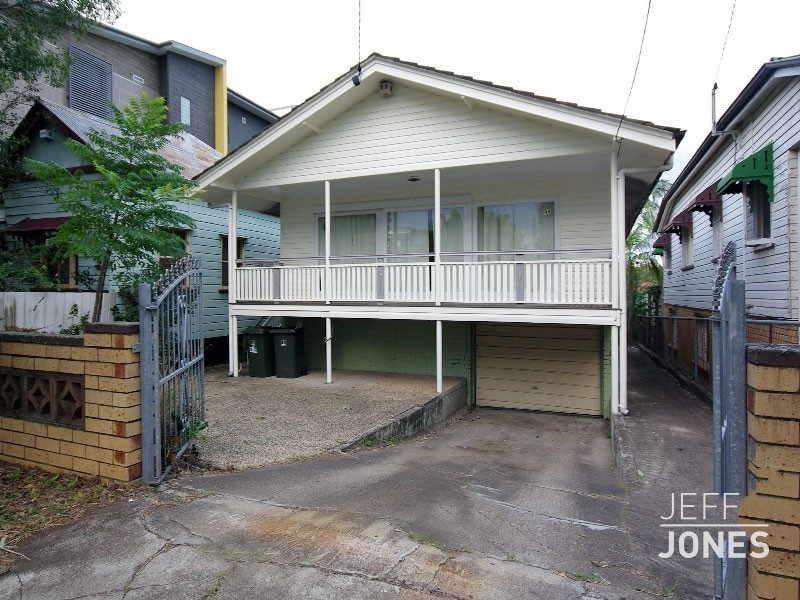 44 Carl Street, Woolloongabba QLD 4102