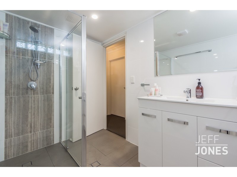 1/62 Gustavson Street, Annerley QLD 4103