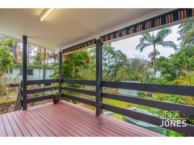 19 Rowsley Street, Greenslopes QLD 4120