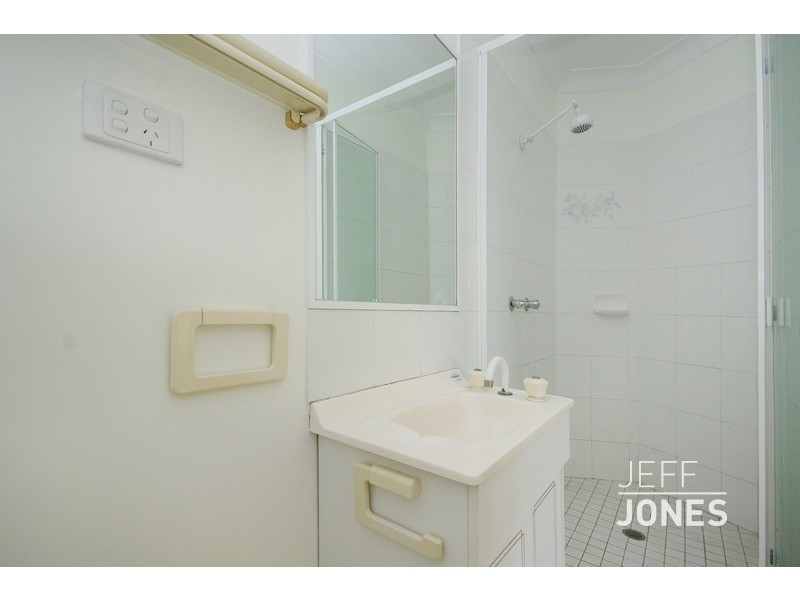 7/33 Kirkland Ave, Coorparoo QLD 4151