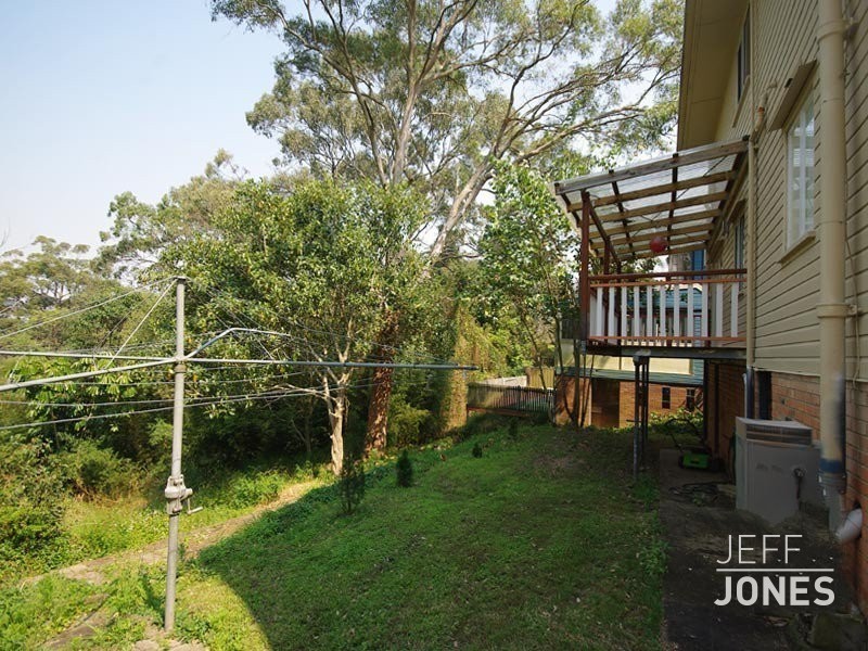 86 Nicholson Street, Greenslopes QLD 4120