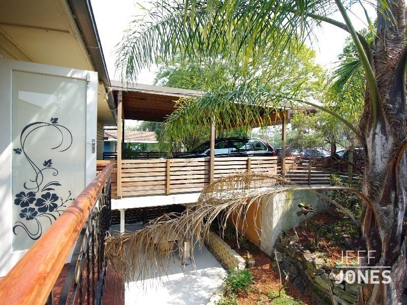 86 Nicholson Street, Greenslopes QLD 4120