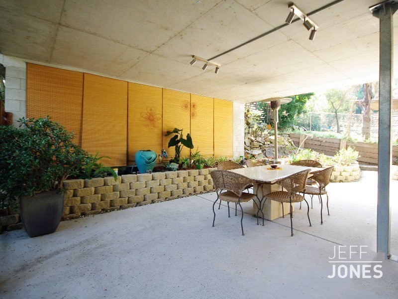 86 Nicholson Street, Greenslopes QLD 4120