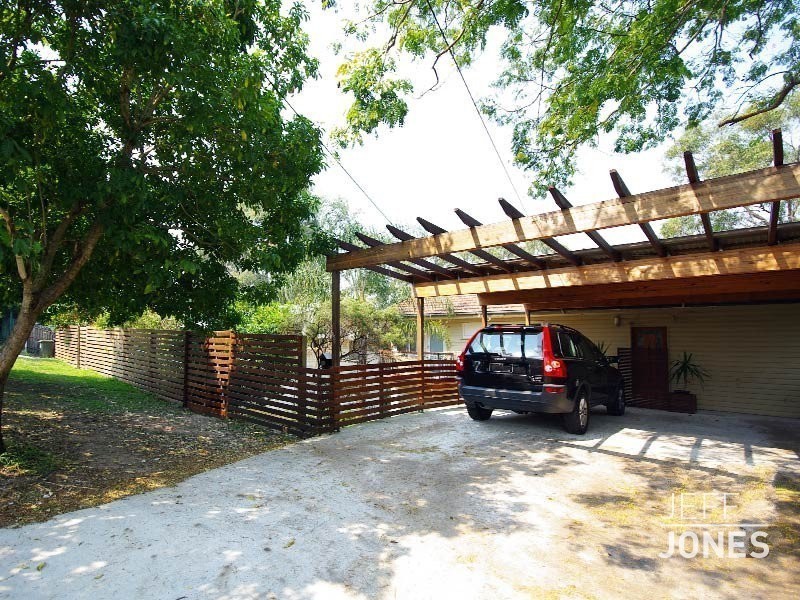 86 Nicholson Street, Greenslopes QLD 4120