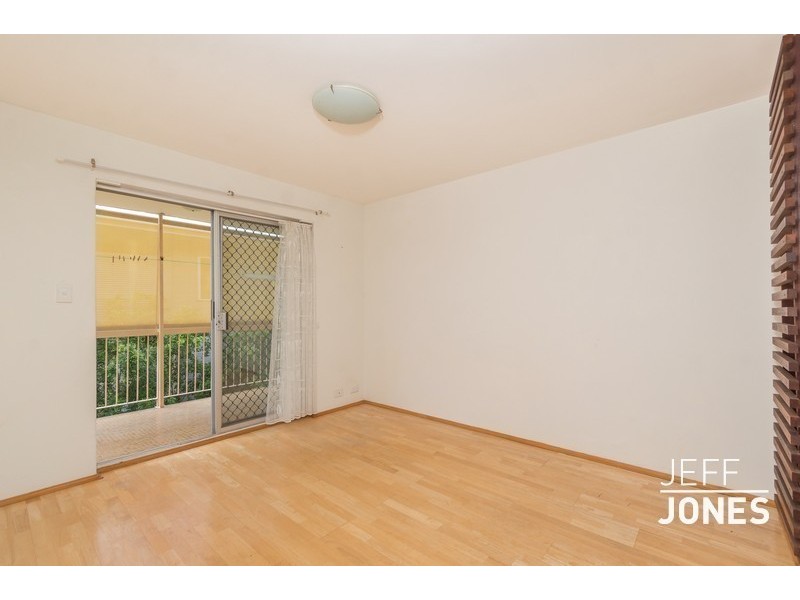 2/29 Weston Street, Coorparoo QLD 4151