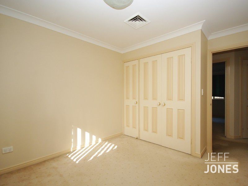 62 Nardie Street, Eight Mile Plains QLD 4113