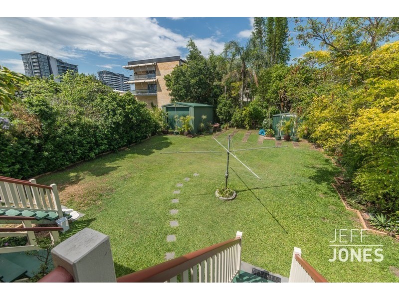 3/20 Macaulay Street, Coorparoo QLD 4151