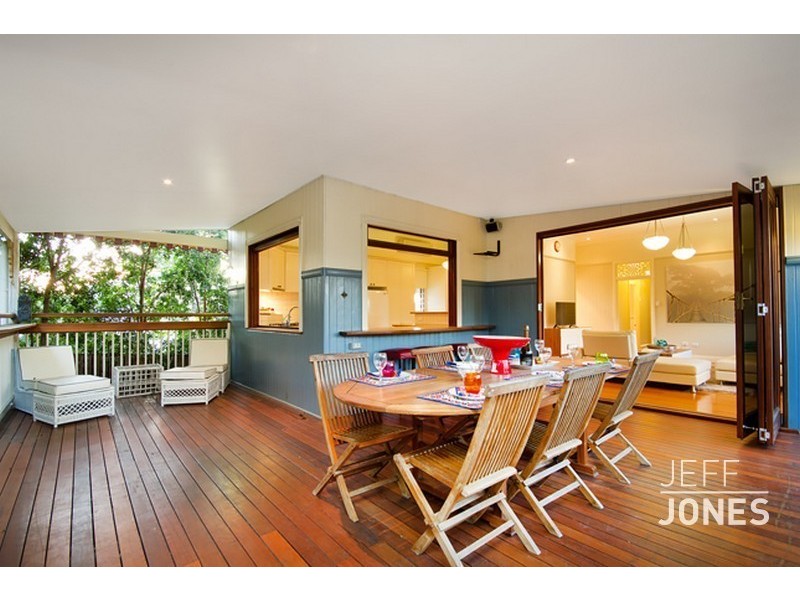 118 Ridge Street, Greenslopes QLD 4120