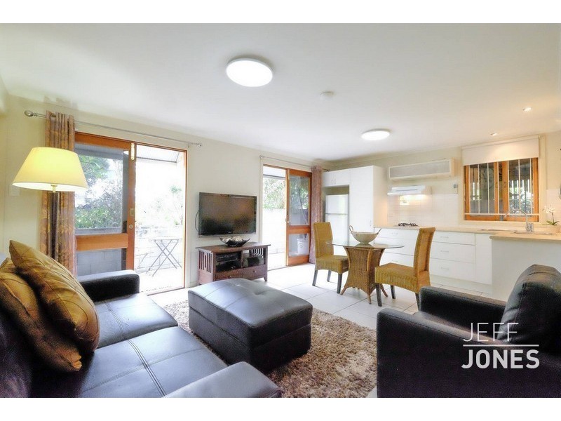 118 Ridge Street, Greenslopes QLD 4120