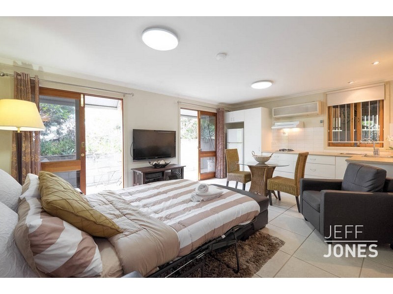 118 Ridge Street, Greenslopes QLD 4120