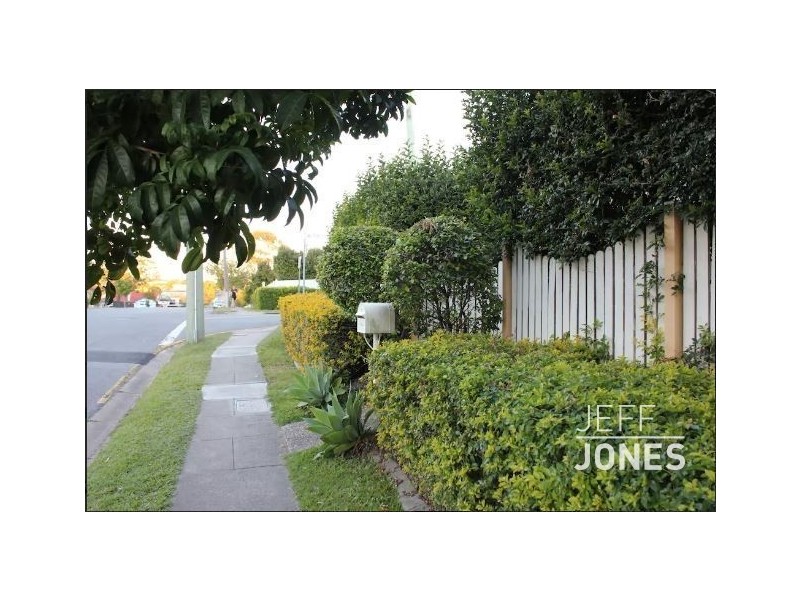 118 Ridge Street, Greenslopes QLD 4120