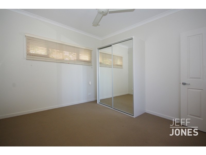 1/25 Douglas Street, Greenslopes QLD 4120