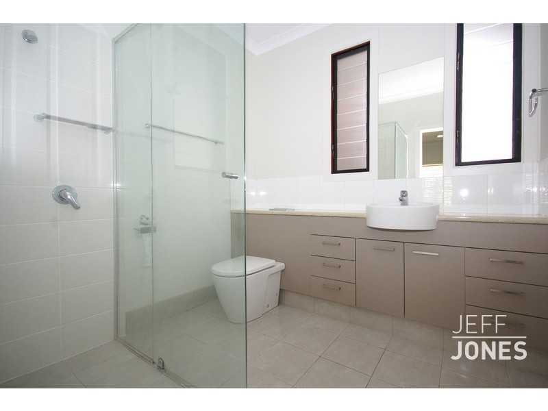 1/25 Douglas Street, Greenslopes QLD 4120