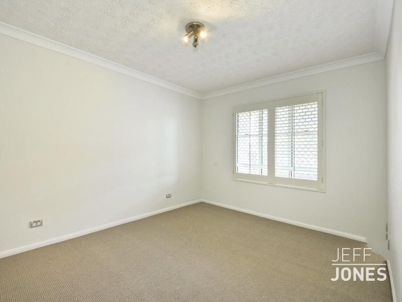 7/92-96 Norman Crescent, Norman Park QLD 4170