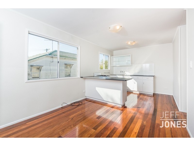 4/99 Cavendish Road, Coorparoo QLD 4151