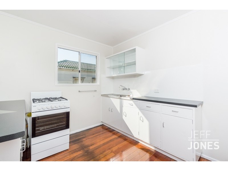 4/99 Cavendish Road, Coorparoo QLD 4151