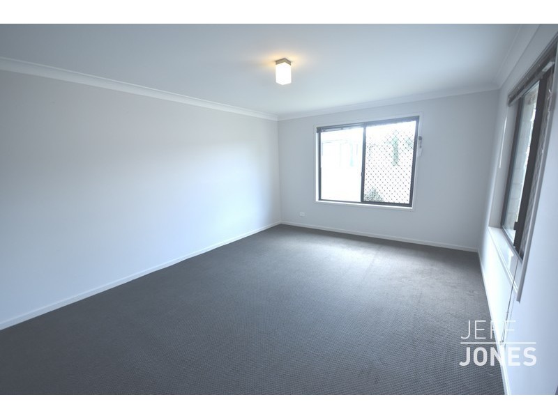 137 Seville Road, Holland Park QLD 4121