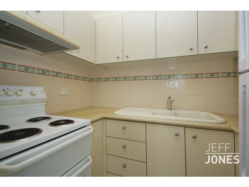 B3/52 Baron Street, Greenslopes QLD 4120