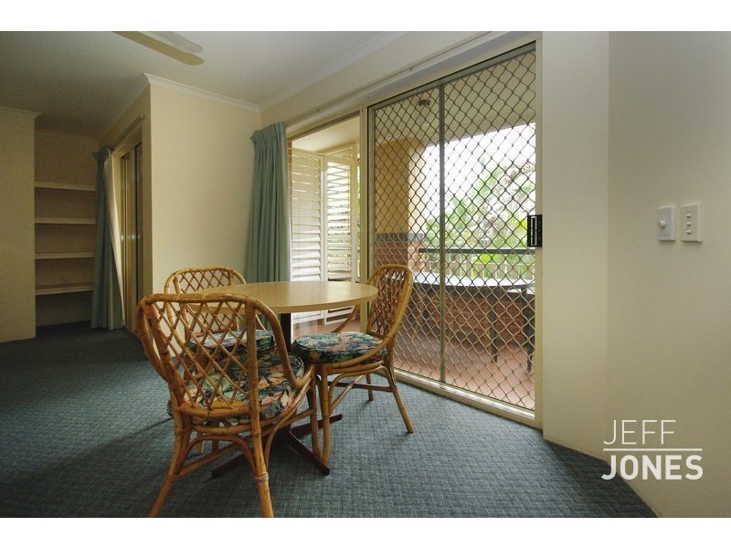 B3/52 Baron Street, Greenslopes QLD 4120