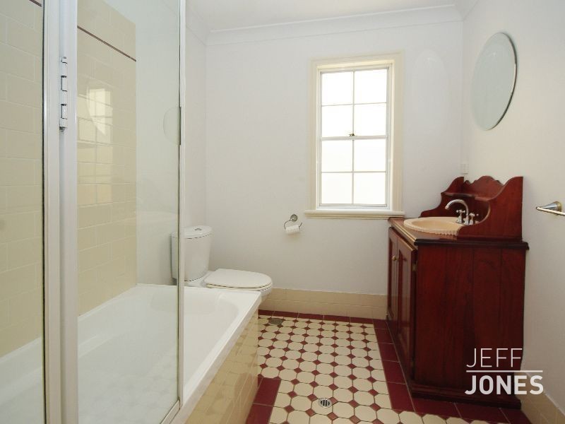 34B Brae Street, Coorparoo QLD 4151