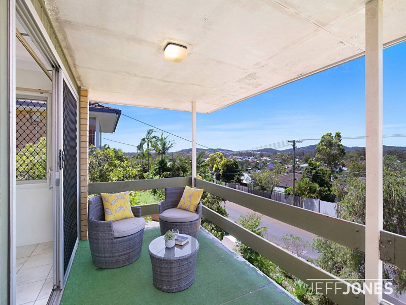 68 Mingera Street, Mansfield QLD 4122