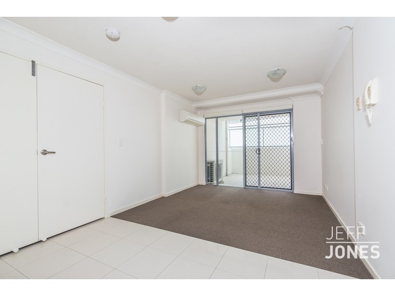 31/108 Nicholson Street, Greenslopes QLD 4120