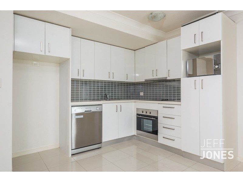 31/108 Nicholson Street, Greenslopes QLD 4120