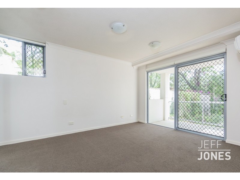 31/108 Nicholson Street, Greenslopes QLD 4120