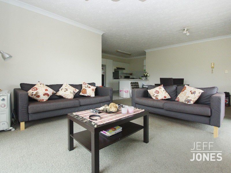 2/2 Gustavson Street, Annerley QLD 4103