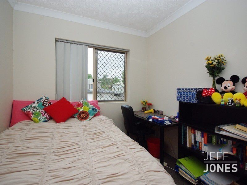 2/2 Gustavson Street, Annerley QLD 4103