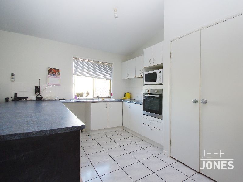 69 Oak Place, Mackenzie QLD 4156