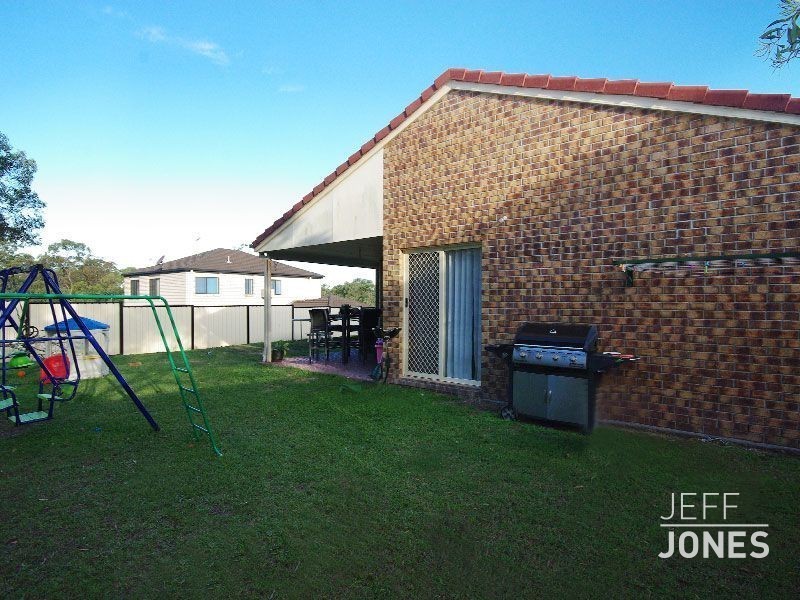 69 Oak Place, Mackenzie QLD 4156