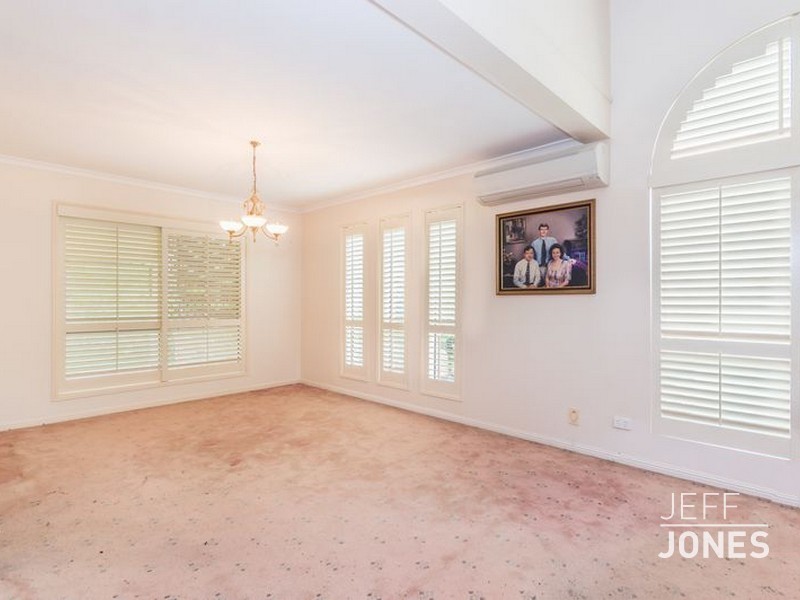 7 Kinrade Place, Carindale QLD 4152