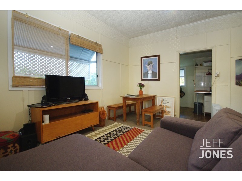 28 Didsbury Street, East Brisbane QLD 4169