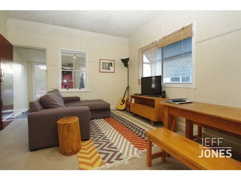 28 Didsbury Street, East Brisbane QLD 4169