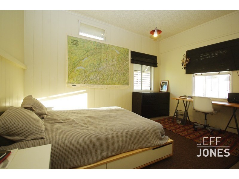 28 Didsbury Street, East Brisbane QLD 4169