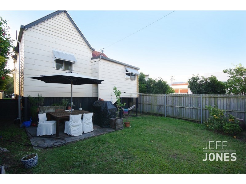 28 Didsbury Street, East Brisbane QLD 4169