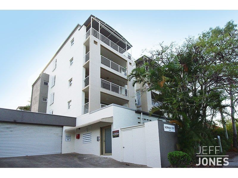 17/92 Norman Crescent, Norman Park QLD 4170