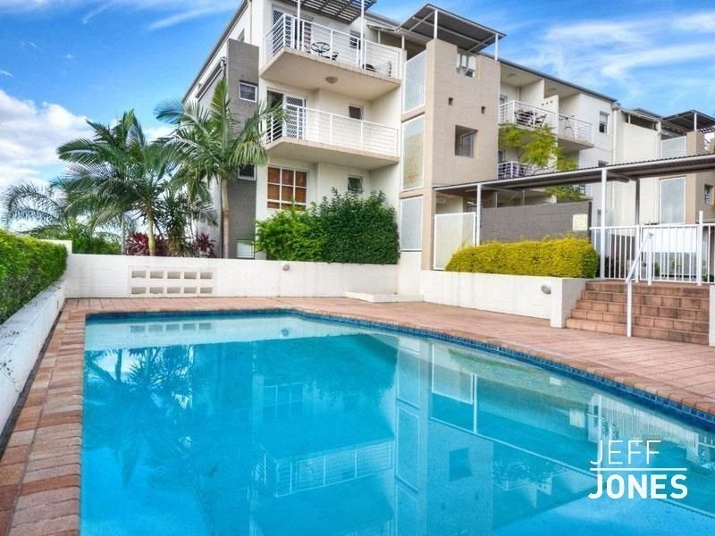 17/92 Norman Crescent, Norman Park QLD 4170